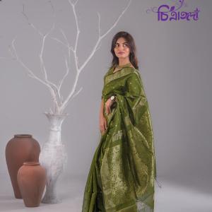kuhu Saree
